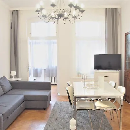 Apartament Grand Hotelique Apartment